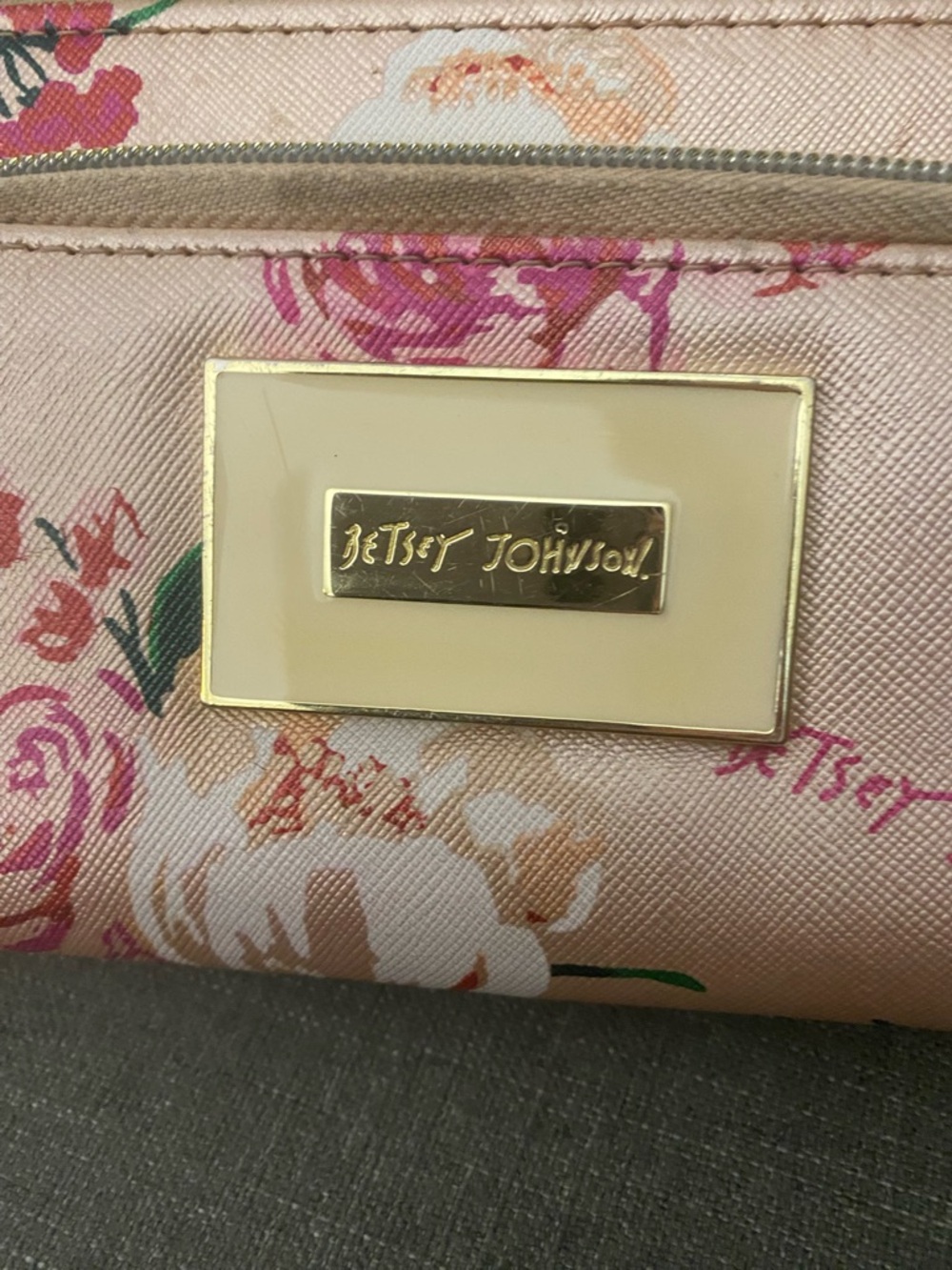 Betsey Johnson Pink Floral Wristlet Clutch with Gold Accent - Picture 2 of 6